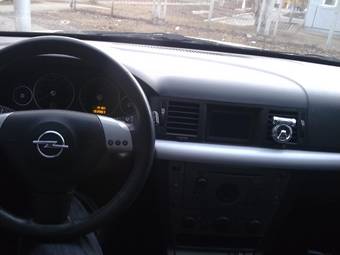 2003 Opel Vectra Pictures