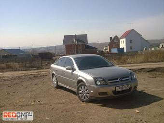 2003 Opel Vectra Photos