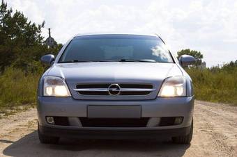 2003 Opel Vectra Photos