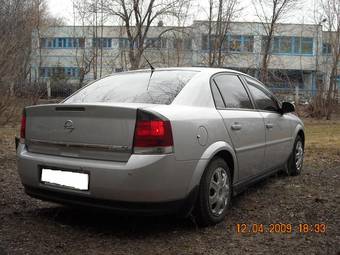 2004 Opel Vectra Photos