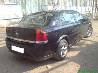 2004 Opel Vectra Photos