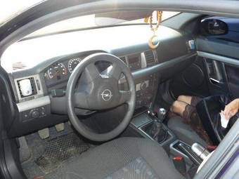 2004 Opel Vectra Pictures