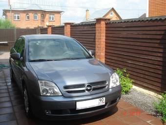 2004 Opel Vectra Photos