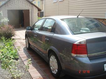 2004 Opel Vectra Pictures