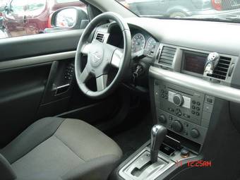 2004 Opel Vectra Images