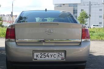 2004 Opel Vectra Photos