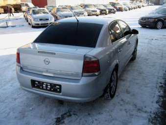 2005 Opel Vectra Photos