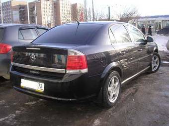 2005 Opel Vectra Photos