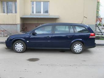 2005 Opel Vectra Photos