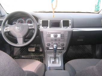 2006 Opel Vectra Photos