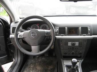 2006 Opel Vectra Photos