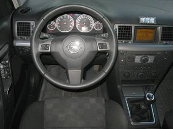 2006 Opel Vectra Pictures