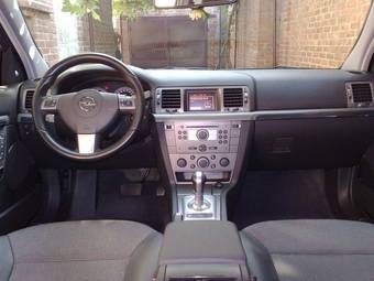 2006 Opel Vectra Photos