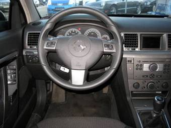 2006 Opel Vectra Photos