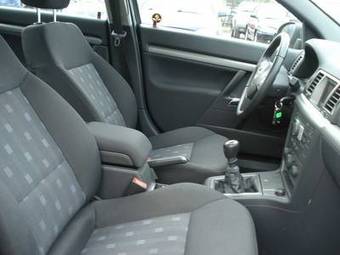 2006 Opel Vectra Photos