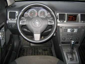 2007 Opel Vectra Pictures