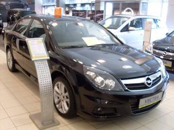 2008 Opel Vectra Photos