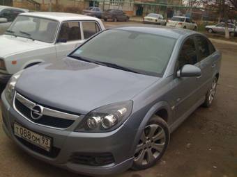 2008 Opel Vectra Photos