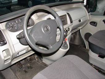 2002 Opel Vivaro Photos