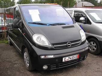 2002 Opel Vivaro Photos