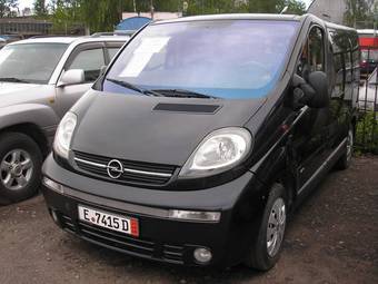 2002 Opel Vivaro Pictures