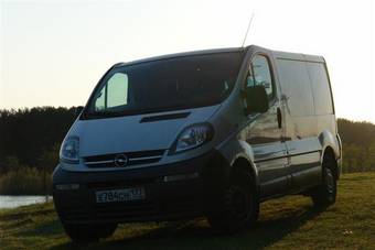 2002 Opel Vivaro Pictures