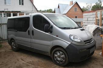 2002 Opel Vivaro Pictures