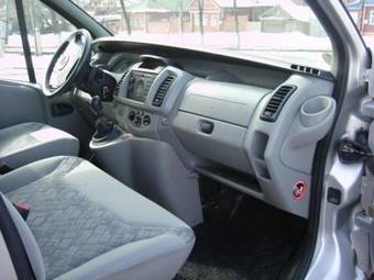 2003 Opel Vivaro Pictures