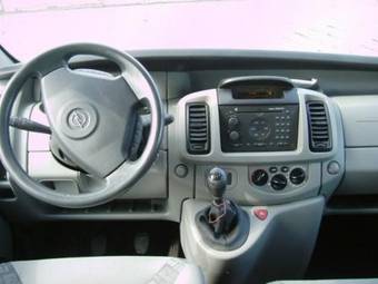 2003 Opel Vivaro Photos