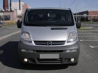 2003 Opel Vivaro Pictures