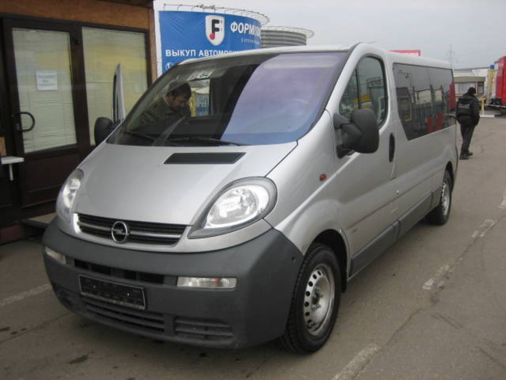 2004 Opel Vivaro