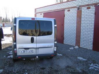 2004 Opel Vivaro Pictures