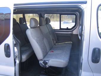 2004 Opel Vivaro Pictures