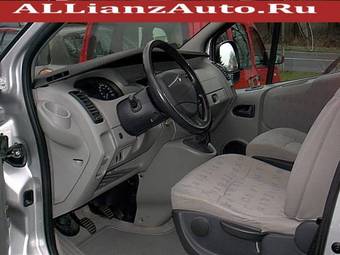 2006 Opel Vivaro Pictures