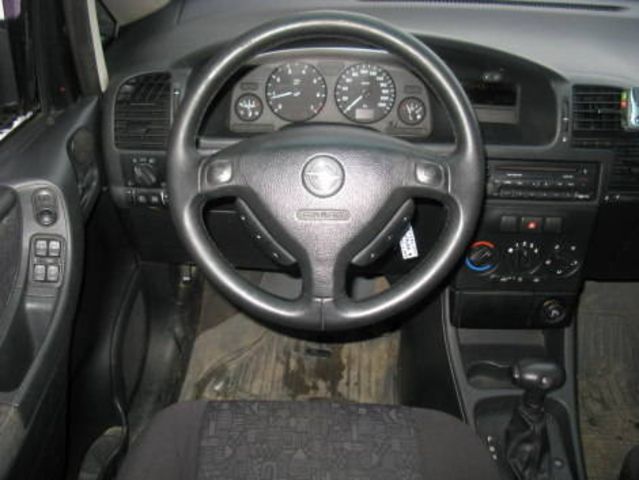 2000 Opel Zafira