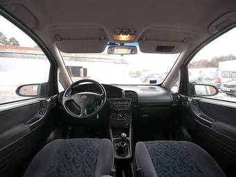 2000 Opel Zafira Photos