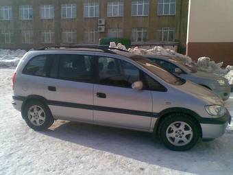 2001 Opel Zafira Pictures