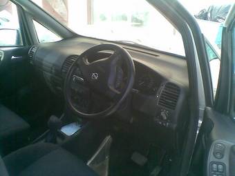 2001 Opel Zafira Pictures