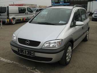 2002 Opel Zafira Photos