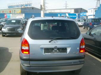 2002 Opel Zafira Photos
