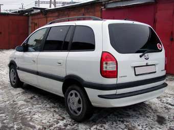 2004 Opel Zafira Photos