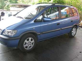 2004 Opel Zafira Pictures