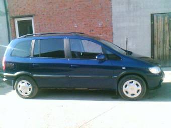 2004 Opel Zafira Pics