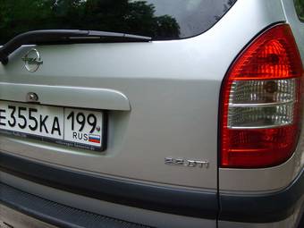 2004 Opel Zafira Pictures