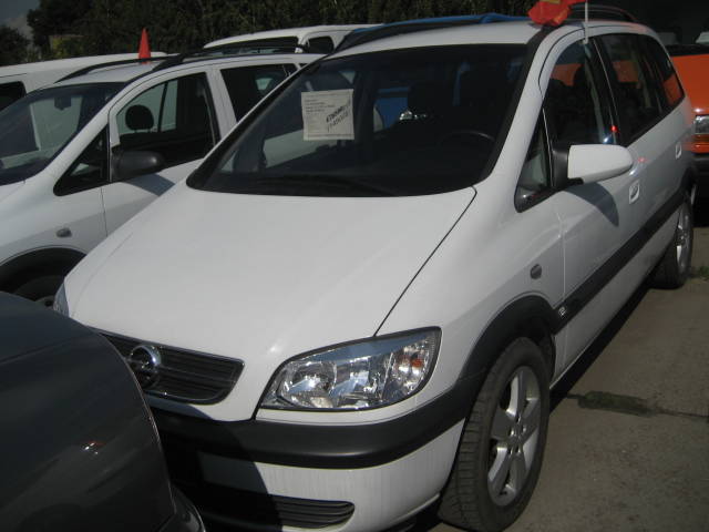 2004 Opel Zafira