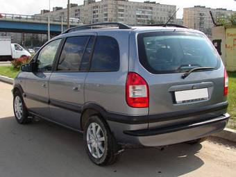 2005 Opel Zafira Images