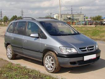 2005 Opel Zafira Pics