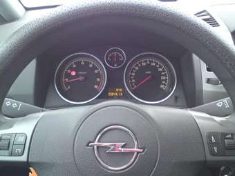 2006 Opel Zafira Photos