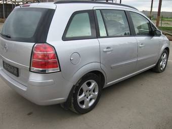 2006 Opel Zafira Pictures