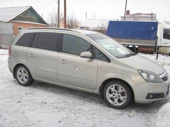 2006 Opel Zafira Pictures